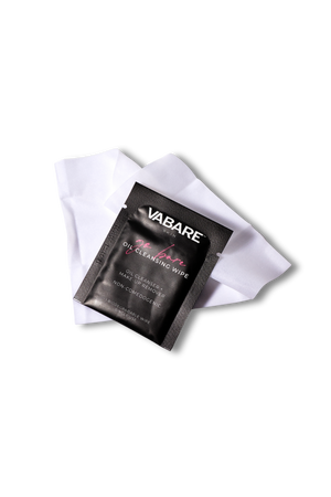 VABARE oil cleansing wipe on a white background